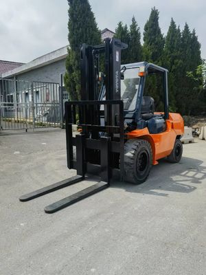 Motor diésel de 5 toneladas Toyota Camión elevador usado de 3 toneladas 3.5 toneladas