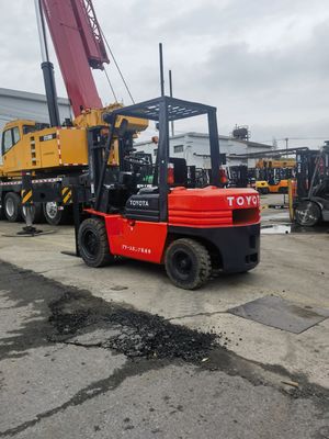 3 toneladas de elevadora elevadora usada TOYOTA 5f30 en buen estado de funcionamiento para talleres de reparación de máquinas