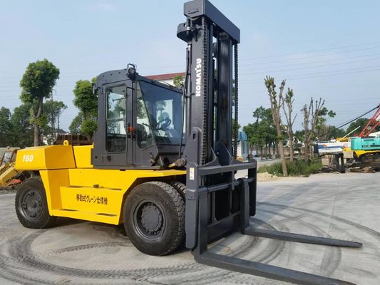 Komatsu FD160 de segunda mano con fuente de energía del motor diesel y longitud de tenedor de 1150 mm