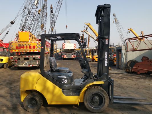 Las máquinas de montacargas diésel usadas de Japón Komatsu FD30-16 FD25 FD30T-16 FD30 2,5 toneladas 3 toneladas 5 toneladas