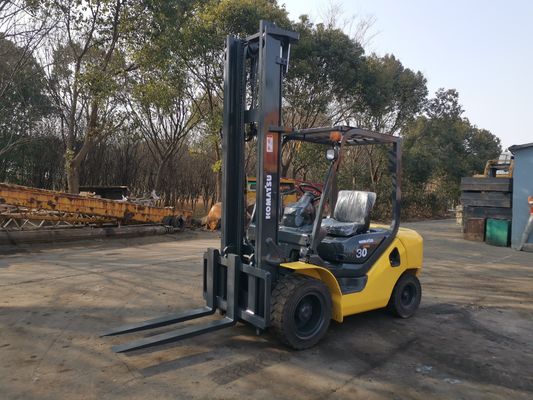 Las máquinas de montacargas diésel usadas de Japón Komatsu FD30-16 FD25 FD30T-16 FD30 2,5 toneladas 3 toneladas 5 toneladas