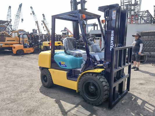 90% KOMATSU FD30 Camioneta elevadora manual Fuente de energía en Longhua con FD40 FD50 FD70