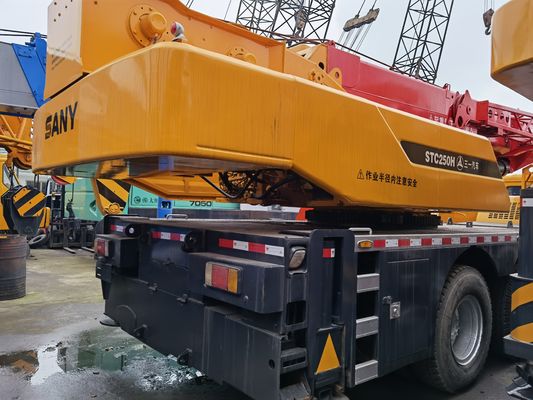 SANY STC250 grúa móvil de 25 toneladas de capacidad de elevación y cilindro hidráulico original