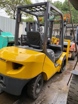 Ponga su tienda de alimentos en movimiento con la carretilla elevadora diesel Komatsu FD30 de 3 toneladas FD25 FD40 FD50