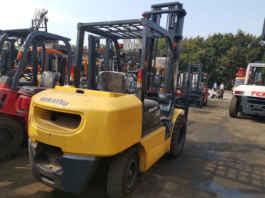 Las máquinas de montacargas usadas más vendidas de Komatsu de 2,5 toneladas 3,5 toneladas 5 toneladas en buenas condiciones