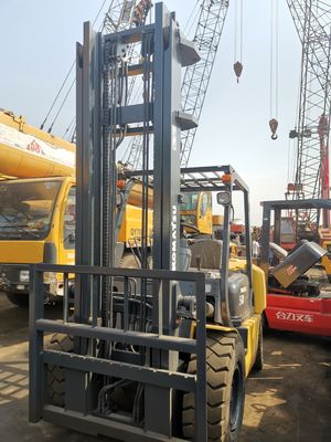 Las máquinas de montacargas usadas más vendidas de Komatsu de 2,5 toneladas 3,5 toneladas 5 toneladas en buenas condiciones