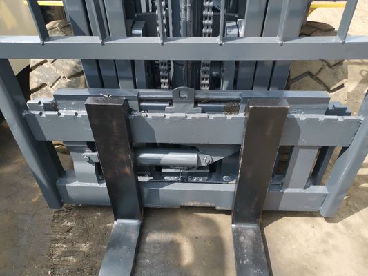 4000 kg de peso Pequeña carretilla elevadora diesel en Japón Komatsu FD30 FD40 FD50 3 toneladas 4 toneladas 5 toneladas