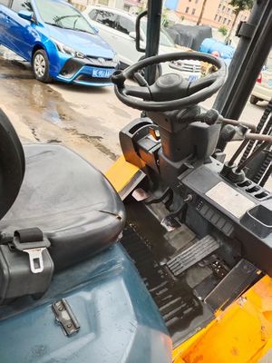 Ancho de horquilla de rutina Toyota Diésel carretilla elevadora de 4 toneladas con altura de elevación de 6 m y motor japonés