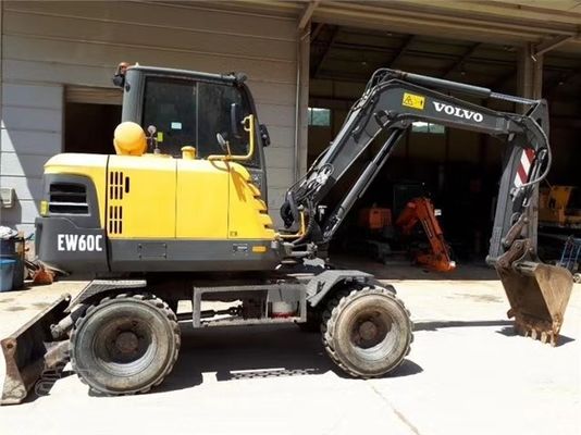 Volvo EW60 Mini Excavadora de ruedas de 2 toneladas con otra capacidad de cubo en buen estado