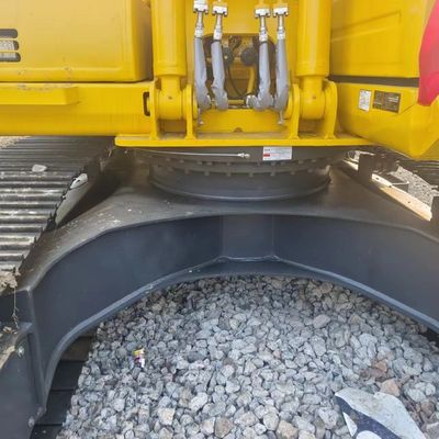 El motor original es el excavador Komatsu PC220-8 PC200-8 PC210-7 PC120 PC60 Excavador de rastreo