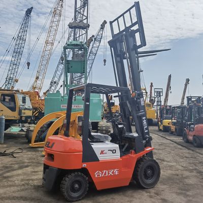 Camión de montacargas de 3 toneladas con motor diésel de gran potencia y cambio lateral y horquilla de rutina