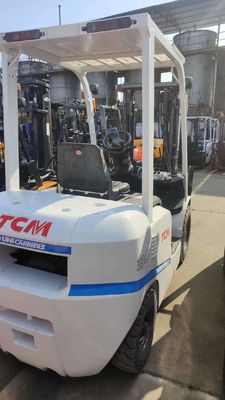 TCM FD25T3C Diésel de elevación de 2,5 toneladas de segunda mano en Shanghai con motor diesel
