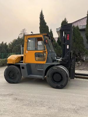 Camión elevador diésel TCM FD80 usado con CE 4.5m Alturas de elevación 6m/s Velocidad Excelente estado