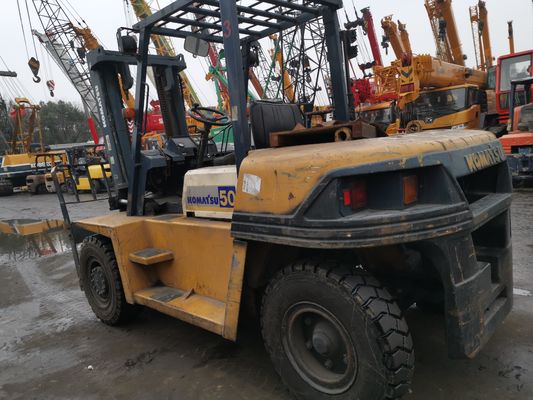 Camioneta elevadora de 5 t Komatsu con cilindro 1200 mm Largo del tenedor 2.7*1.2*2.1m Dimensiones generales