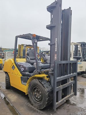 Shanghai Instock Komatsu FD50-10 de 5 toneladas carretilla elevadora con 2,5 toneladas 3 toneladas 3,5 toneladas 5 toneladas 7 toneladas 15 toneladas