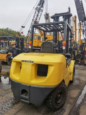 Shanghai Instock Komatsu FD50-10 de 5 toneladas carretilla elevadora con 2,5 toneladas 3 toneladas 3,5 toneladas 5 toneladas 7 toneladas 15 toneladas