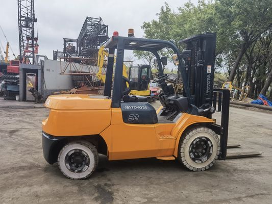 Toyota usada de 4 toneladas 4,5 toneladas 5 toneladas Radiador carretilla elevadora diésel Camión elevador FD40 FD45 FD50