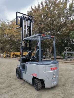TCM FB30-7 elevadora eléctrica con horquilla de rutina de Japón en buen estado