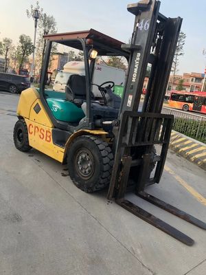 Camión elevador diésel Komatsu Fd30 usado de 3 toneladas con motor opcional y anchura de horquilla de 1200 mm