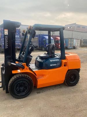 Usado Toyota FD40.4 toneladas carretilla elevadora con 2 etapas mástil 3m 4meters 4.5m Peso KG 4000 kg