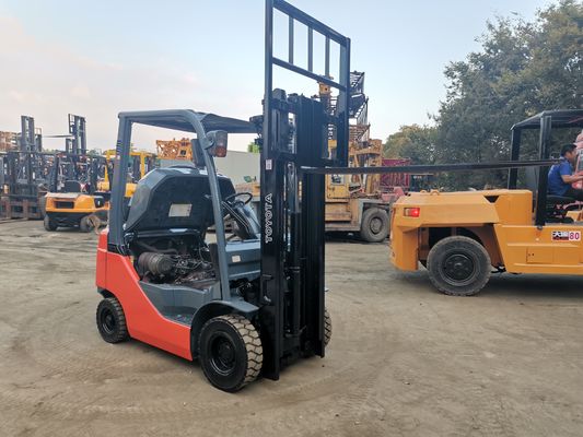 Ancho de tenedor de rutina 1,5 toneladas Toyota FD15 diesel con 2 etapas 3 metros en Shanghai
