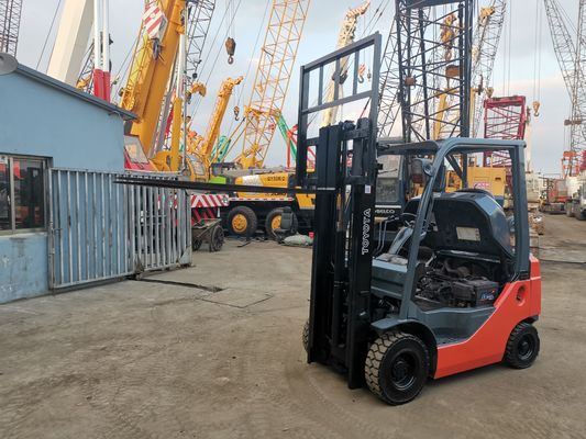 Camión elevador 2 T 2.5T 3.0T 3.5T con motor de gasolina Nissan ISUZU Mitsubishi japonés