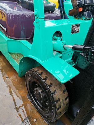 Camión elevador diésel de 2,5 toneladas con motor Mitsubishi o Isuzu Garantiza el máximo rendimiento
