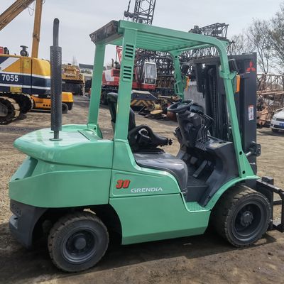 Condiciones de trabajo estables Mitsubishi de segunda mano 3 toneladas FD30 carretilla elevadora con 180 mm de ancho de horquilla