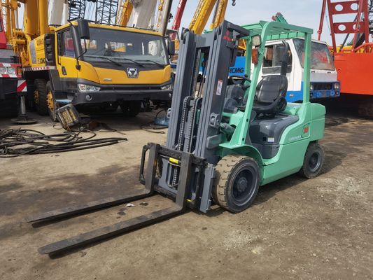 Condiciones de trabajo estables Mitsubishi de segunda mano 3 toneladas FD30 carretilla elevadora con 180 mm de ancho de horquilla