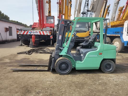 Se utiliza Mitsubishi 3 toneladas FD50 FD70 FD250 FD300 Diésel carretilla elevadora con ancho de horquilla de 180 mm