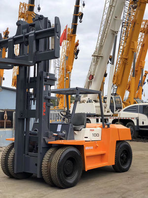 Camión elevador TCM FD100 usado de 10 toneladas de diésel en buenas condiciones para bebidas alimenticias