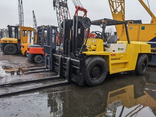 Camión elevador diésel TCM FD100 de 10 toneladas con altura de elevación de 3 m y anchura de horquilla de 4,5 m en Shanghai