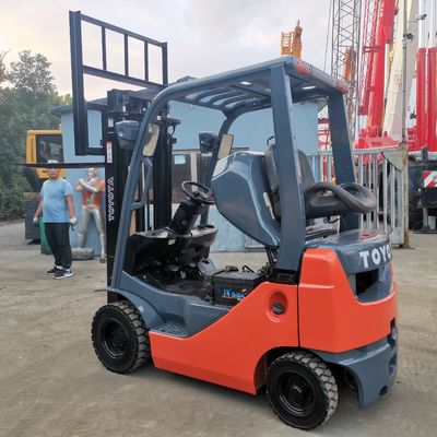 Fuente de energía del motor de gasolina Utilizado camión de montacargas de 3 toneladas 5 toneladas Mini cargador en Shanghai