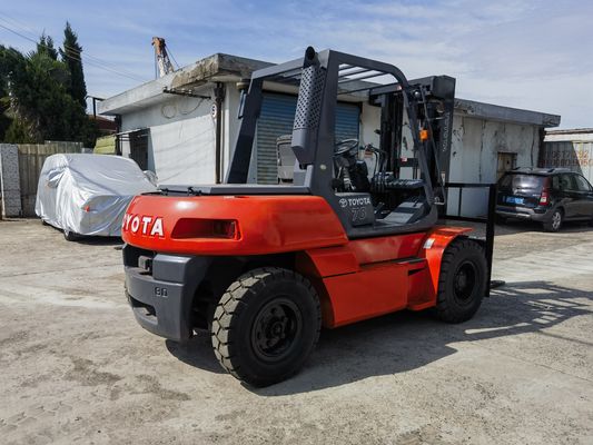 7 toneladas de carretilla elevadora diésel con certificación de la EPA y Toyota ISUZU Motor longitud de horquilla de rutina