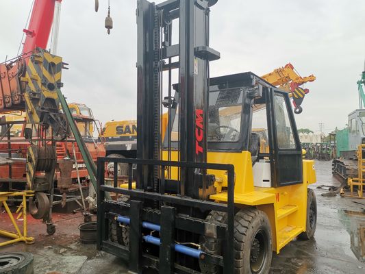 Camioneta elevadora TCM FD70Z8 usada con dientes automáticos y fuente de energía del motor diésel en Shanghai