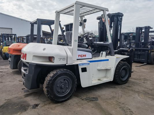 TCM FD70 carretilla elevadora de 7-10 toneladas con motor diésel y longitud de tenedor de rutina en Shanghai Yard
