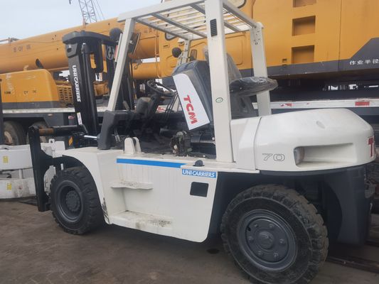 TCM FD70 carretilla elevadora de 7-10 toneladas con motor diésel y longitud de tenedor de rutina en Shanghai Yard
