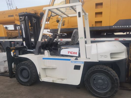TCM FD70 carretilla elevadora de 7-10 toneladas con motor diésel y longitud de tenedor de rutina en Shanghai Yard