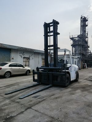 7 toneladas Japón FD70 Elevadora de diésel usada para las necesidades de manipulación de alimentos y bebidas