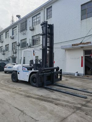 7 toneladas Japón FD70 Elevadora de diésel usada para las necesidades de manipulación de alimentos y bebidas