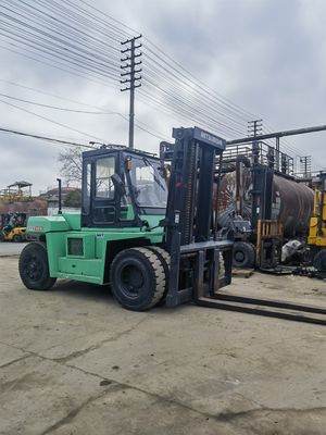 Shanghai Venta Mitsubishi FD120 carretilla elevadora en buenas condiciones para la industria de alimentos y bebidas