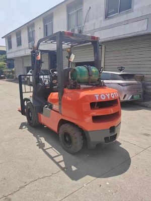 Camioneta elevadora Toyota de 3 t con cambio lateral y cilindro FDZN30 LP Motor de gas Komatsu TCM Misubishi