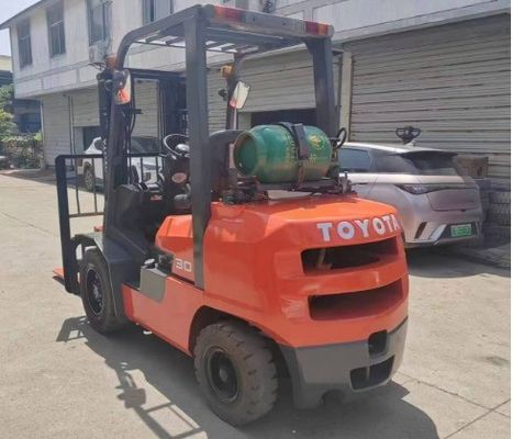 Camioneta elevadora Toyota de 3 t con cambio lateral y cilindro FDZN30 LP Motor de gas Komatsu TCM Misubishi