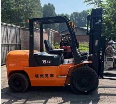 Hangcha R100 R30 carretilla elevadora diésel 5000 kg para operaciones de almacén en tiendas de ropa
