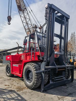 Experimenta un rendimiento superior con una carretilla elevadora diesel Mitsubishi FD250 de 25 toneladas usada