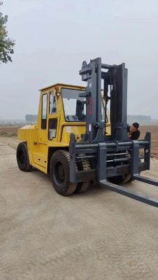 Camión elevador TCM de 20 toneladas originario de Japón y propulsado por motor diesel para bebidas alimentarias