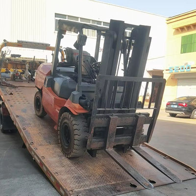Toyota FD50 de segunda mano de 5 toneladas con un peso de 5000 KG y buen trabajo en buenas condiciones
