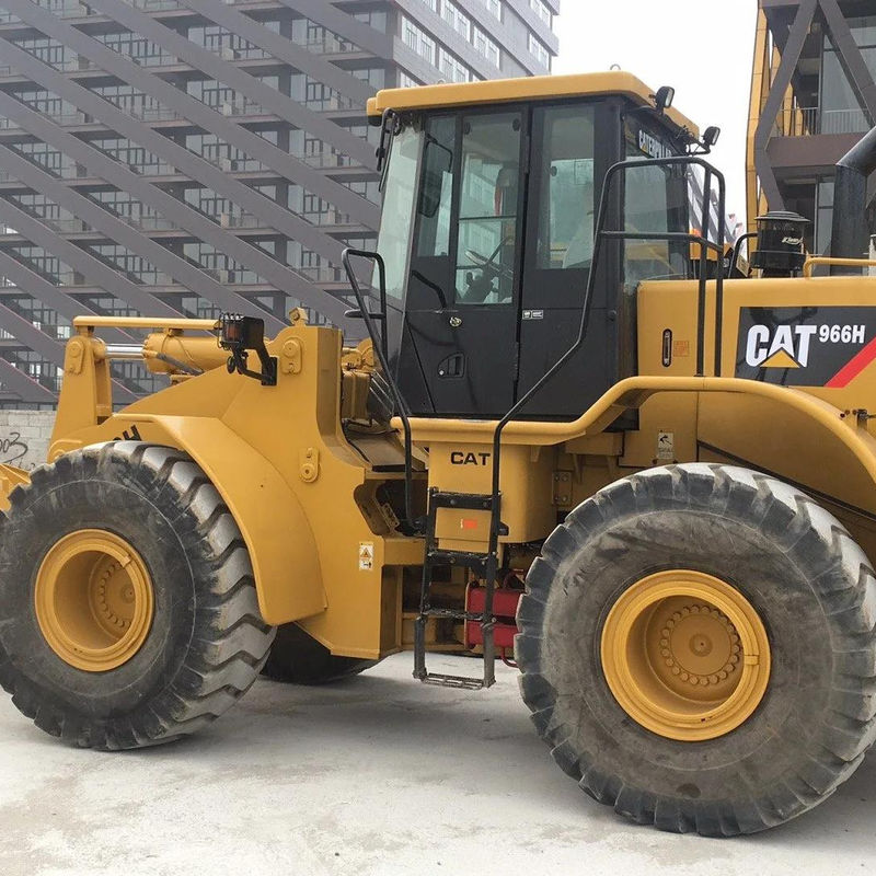 Cargador de ruedas usado CAT 966H en buen estado, con motor original y horas negociables