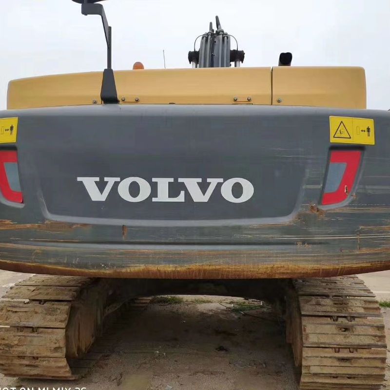 Excavadora Volvo EC250DL de segunda mano con 0-2000 horas de trabajo y un peso de operación de 25 toneladas