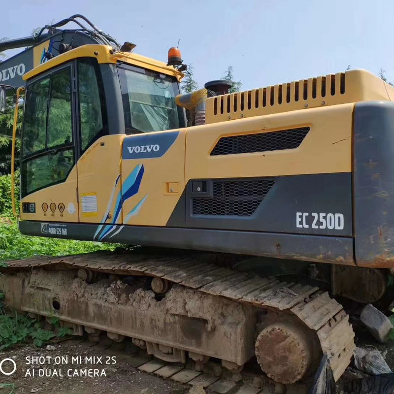 Excavadora de excavadora hidráulica Volvo EC250 con horas de trabajo bajas en Shanghai
